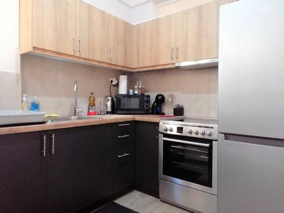 Koukaki Cozy Apartment 5 Minutes To Metro Athens Exterior photo